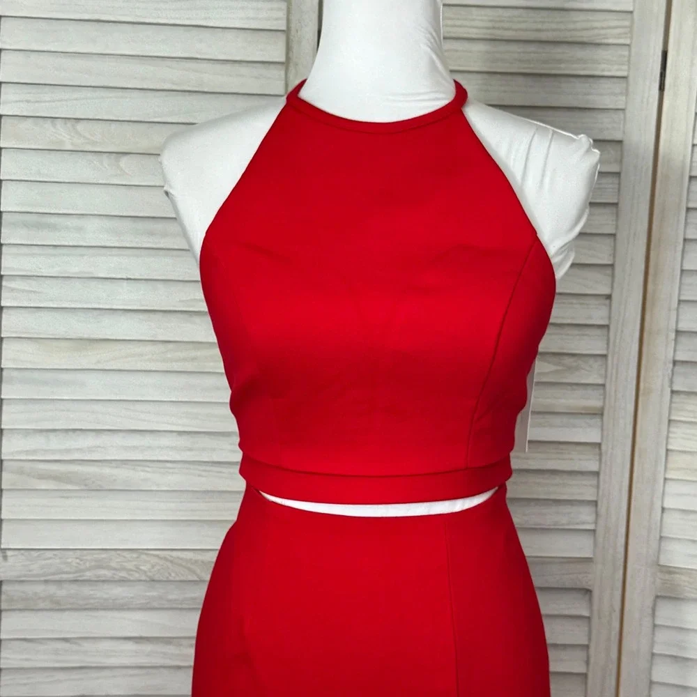 Sherri Hill Red 2 Piece Gown Halter Crop Top Mermaid Train Skirt Glam Slit‎ Sz 4